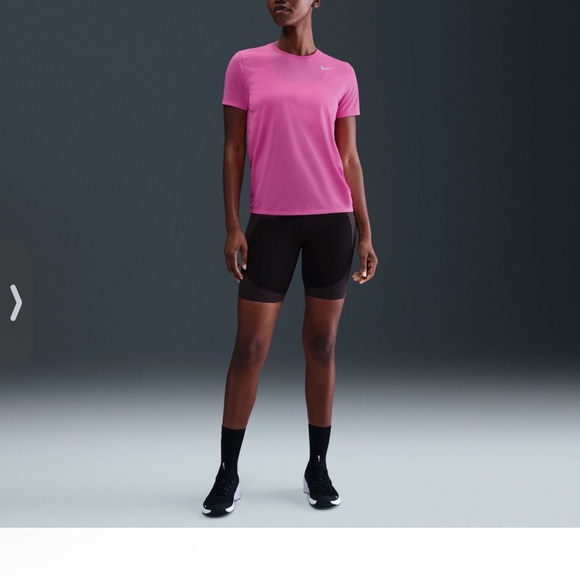 NWT Nike Women's Dri- fit Pink Short Sleeve training T shirt Sz XXL $30 - Picture 2 of 7